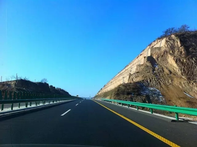 �ຣ������ٹ�·